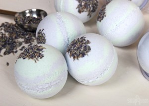 diy-bath-bombs-cucumber-lavender-bath-bomb-diy-soap-queen